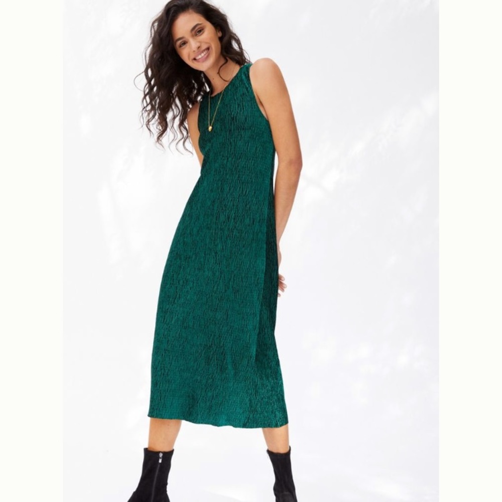 Anthropologie Adrienne twist back midi dress, emerald velvet